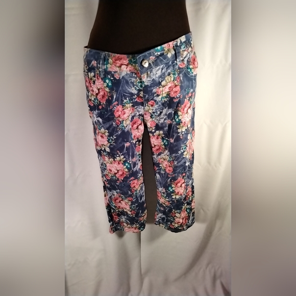 Exocet Floral cropped jeans with some stretch (size 18) - Picture 2 of 8